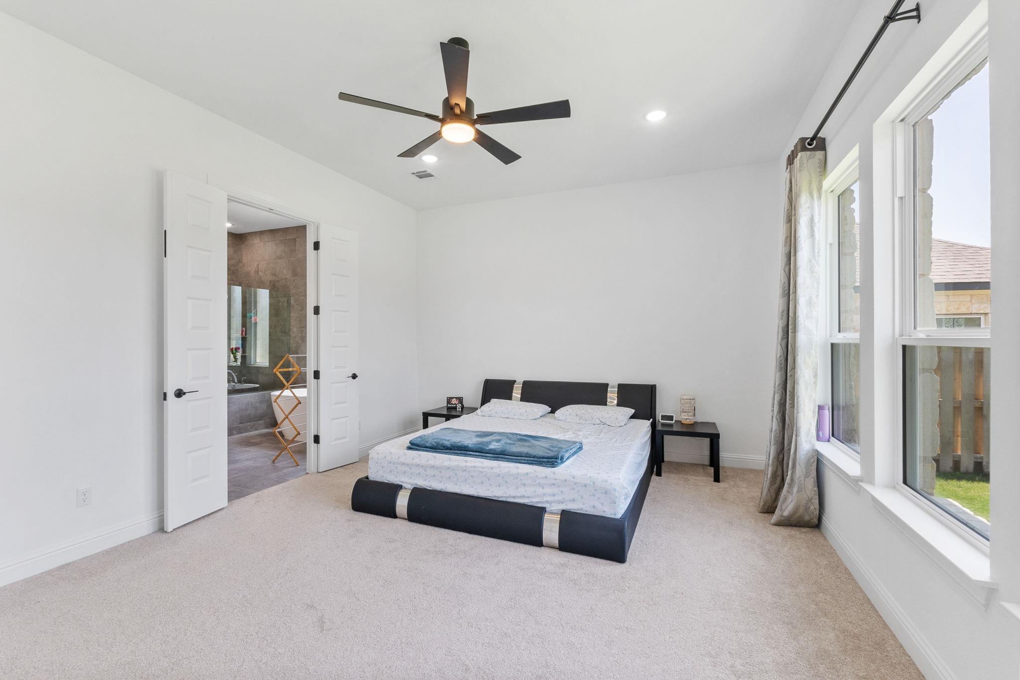 125 Plainsman Ln, Georgetown, TX 78633