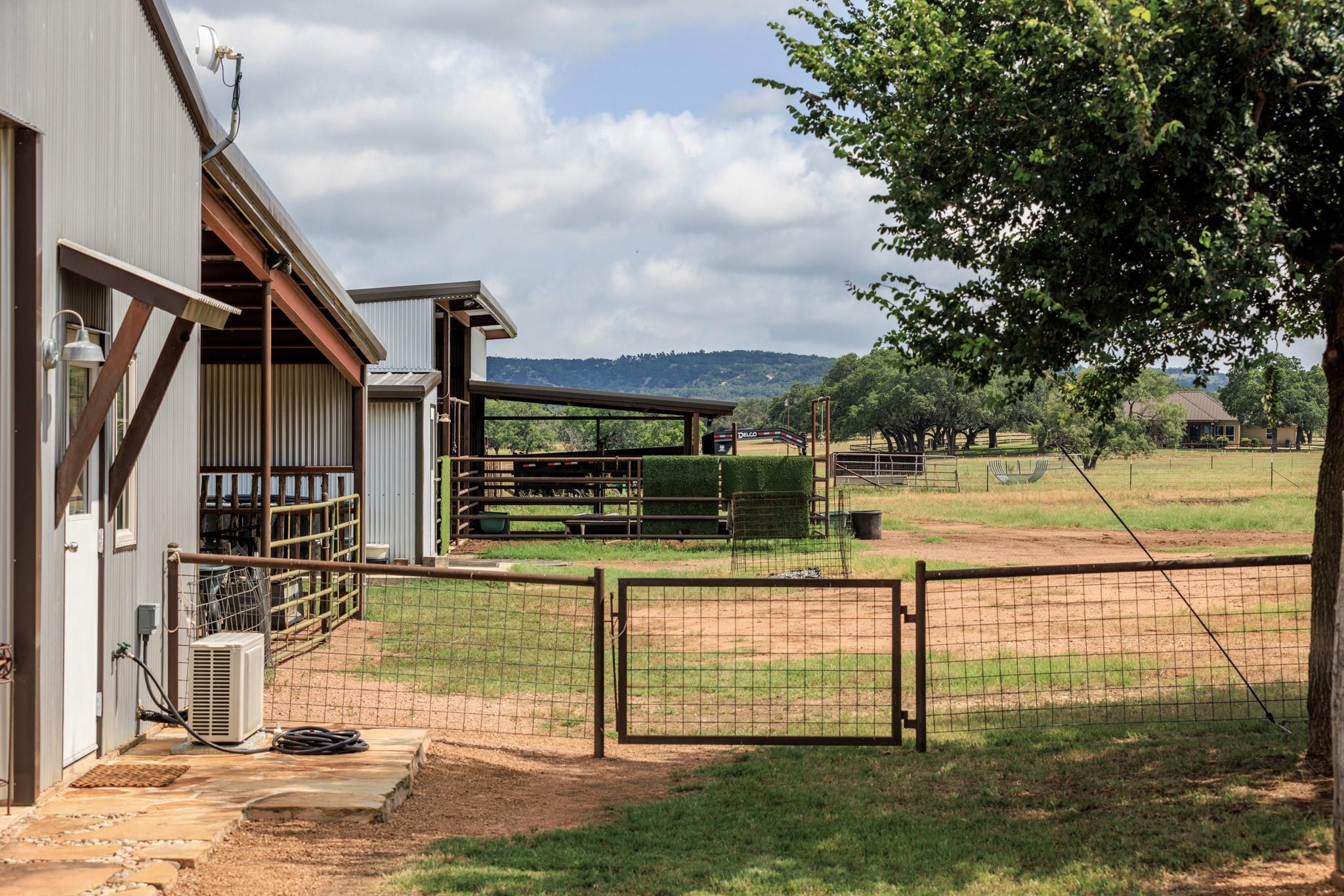 5686 Ranch Road 1631 Rd, Fredericksburg, TX 78624