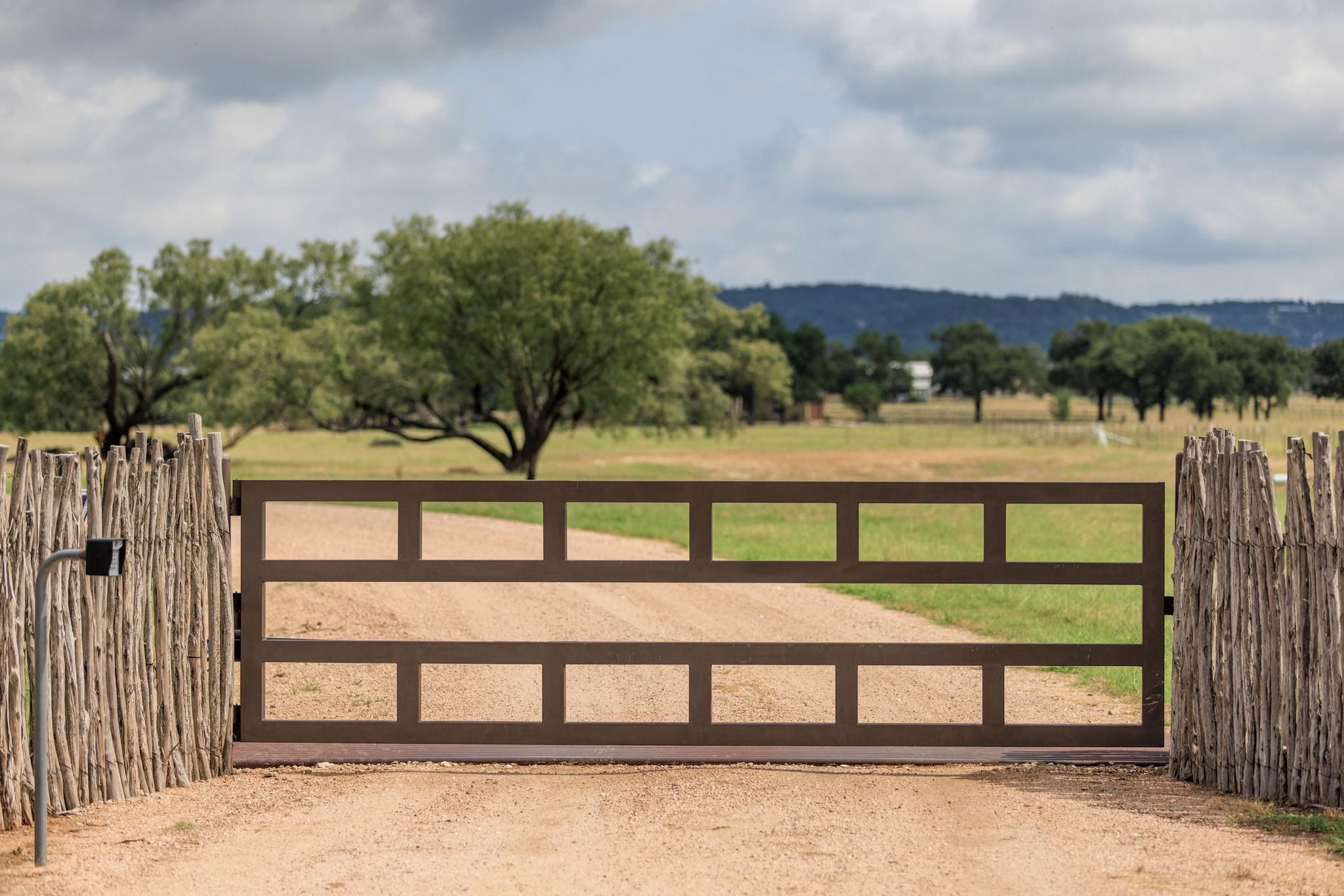5686 Ranch Road 1631 Rd, Fredericksburg, TX 78624