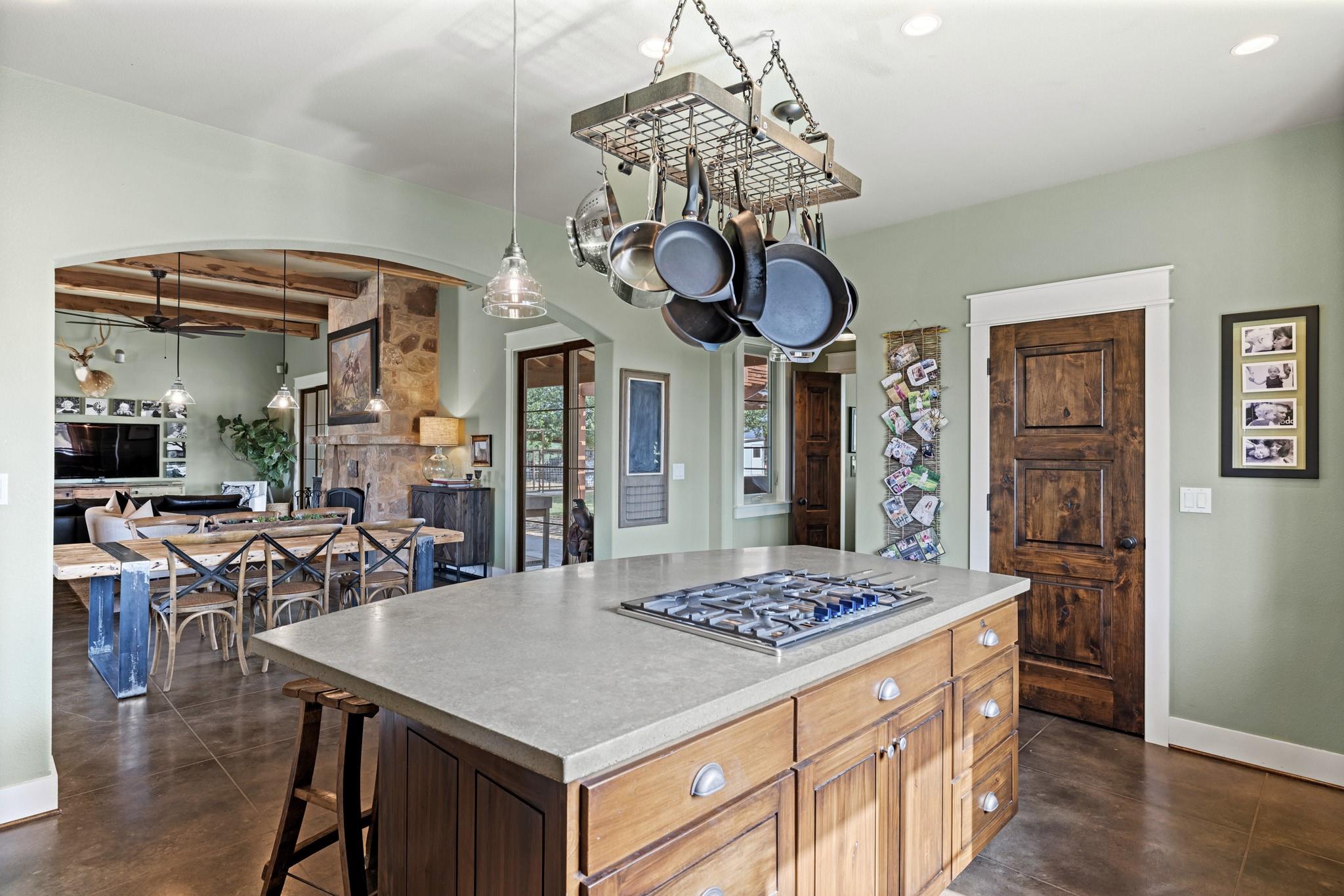 5686 Ranch Road 1631 Rd, Fredericksburg, TX 78624