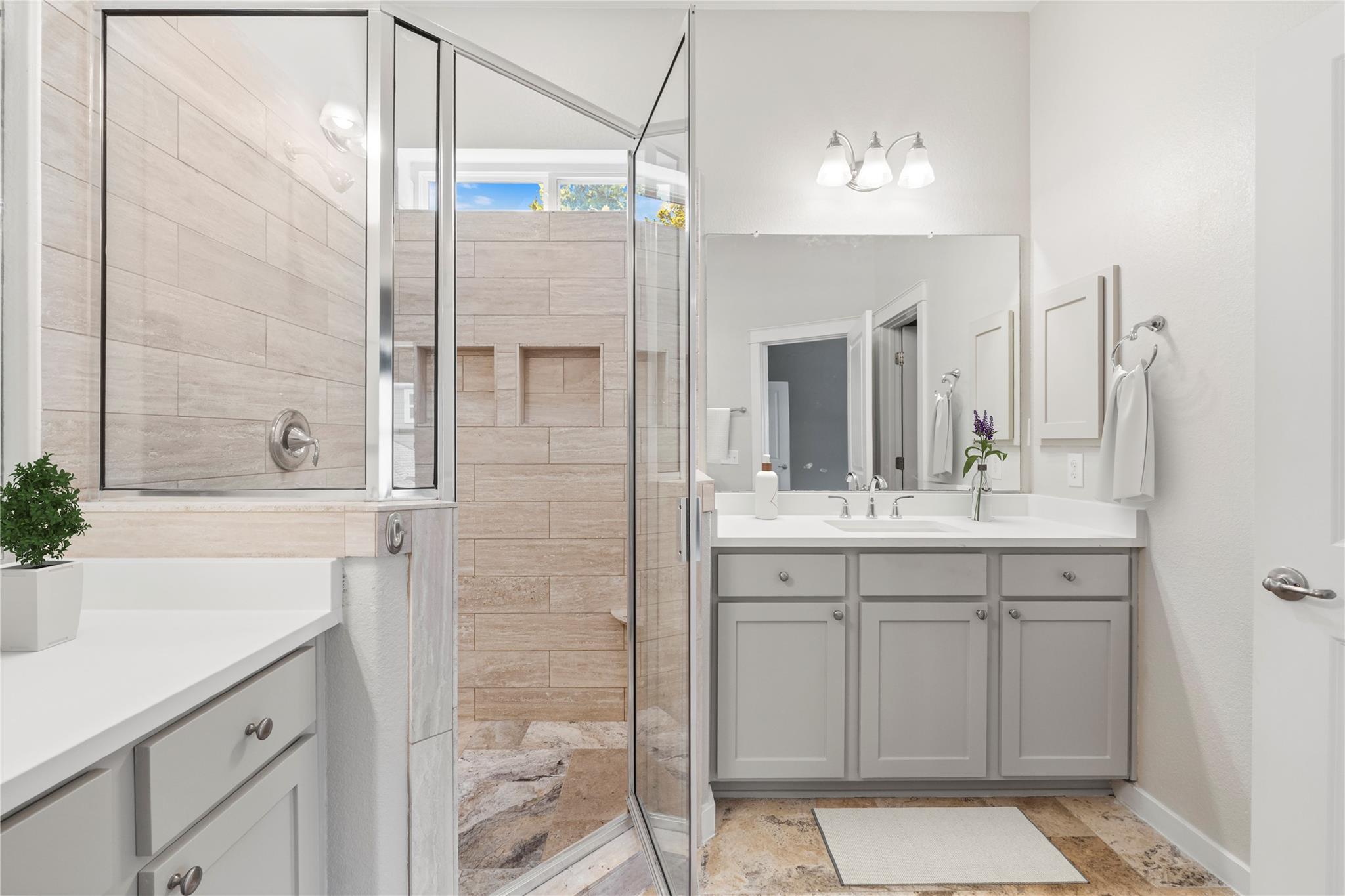3900 Threadgill St # 16, Austin, TX 78723