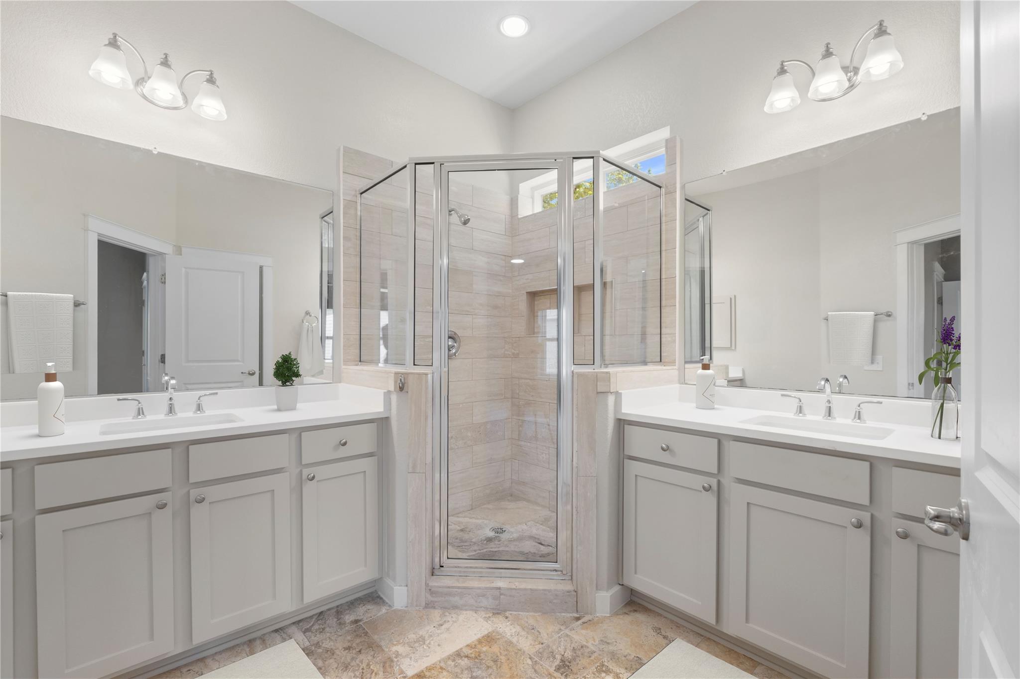 3900 Threadgill St # 16, Austin, TX 78723