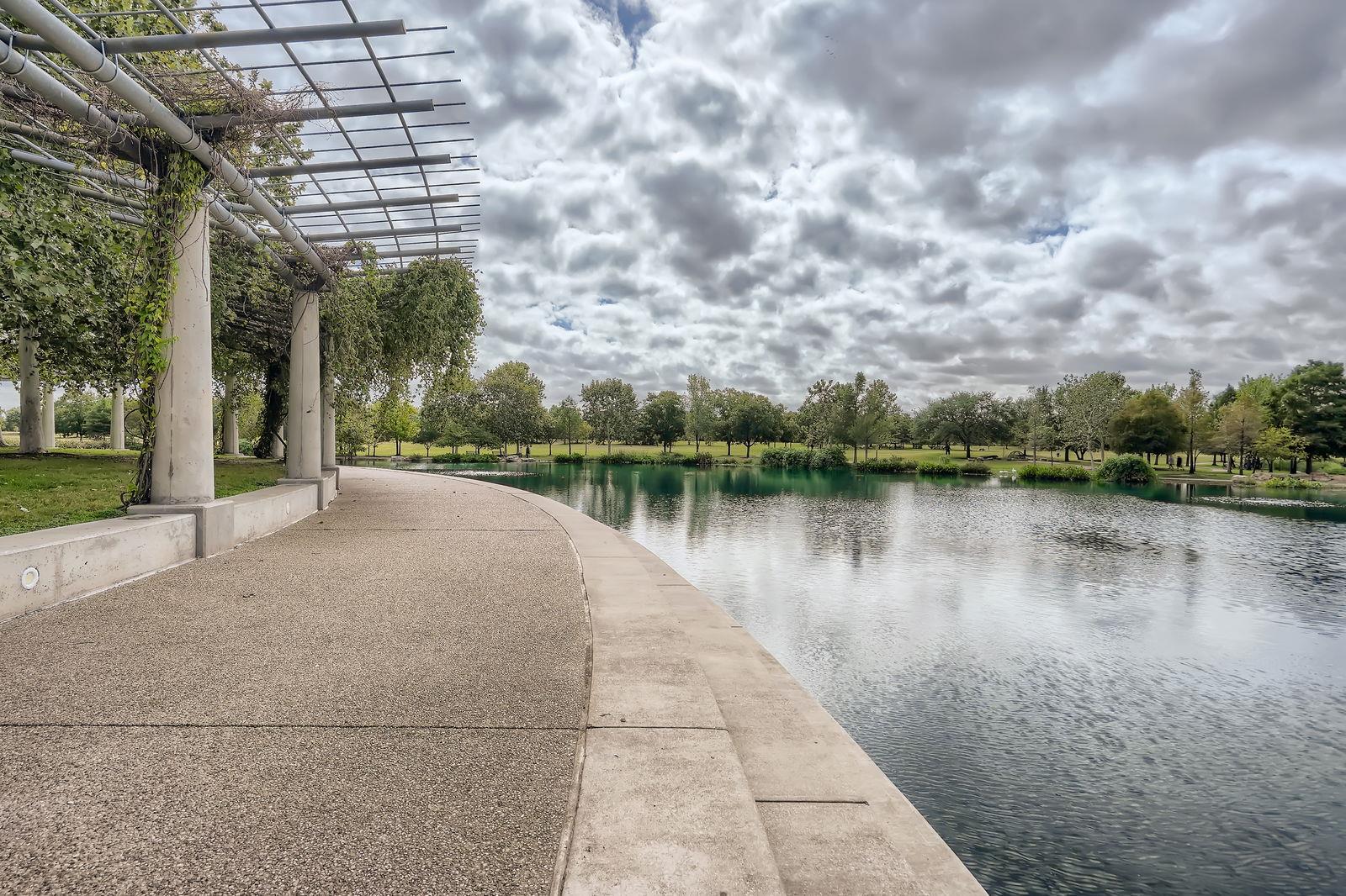 3900 Threadgill St # 16, Austin, TX 78723