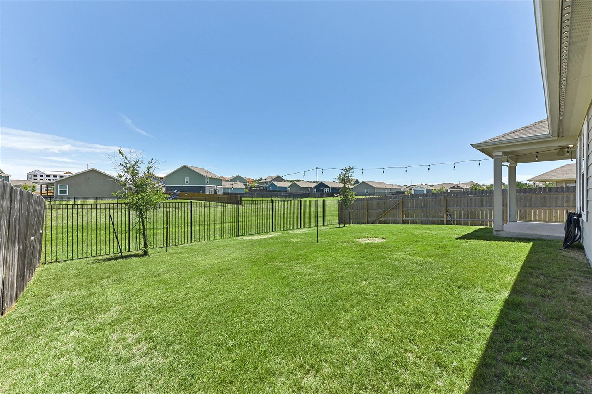 7407 Grenadine Bloom Bnd, Del Valle, TX 78617