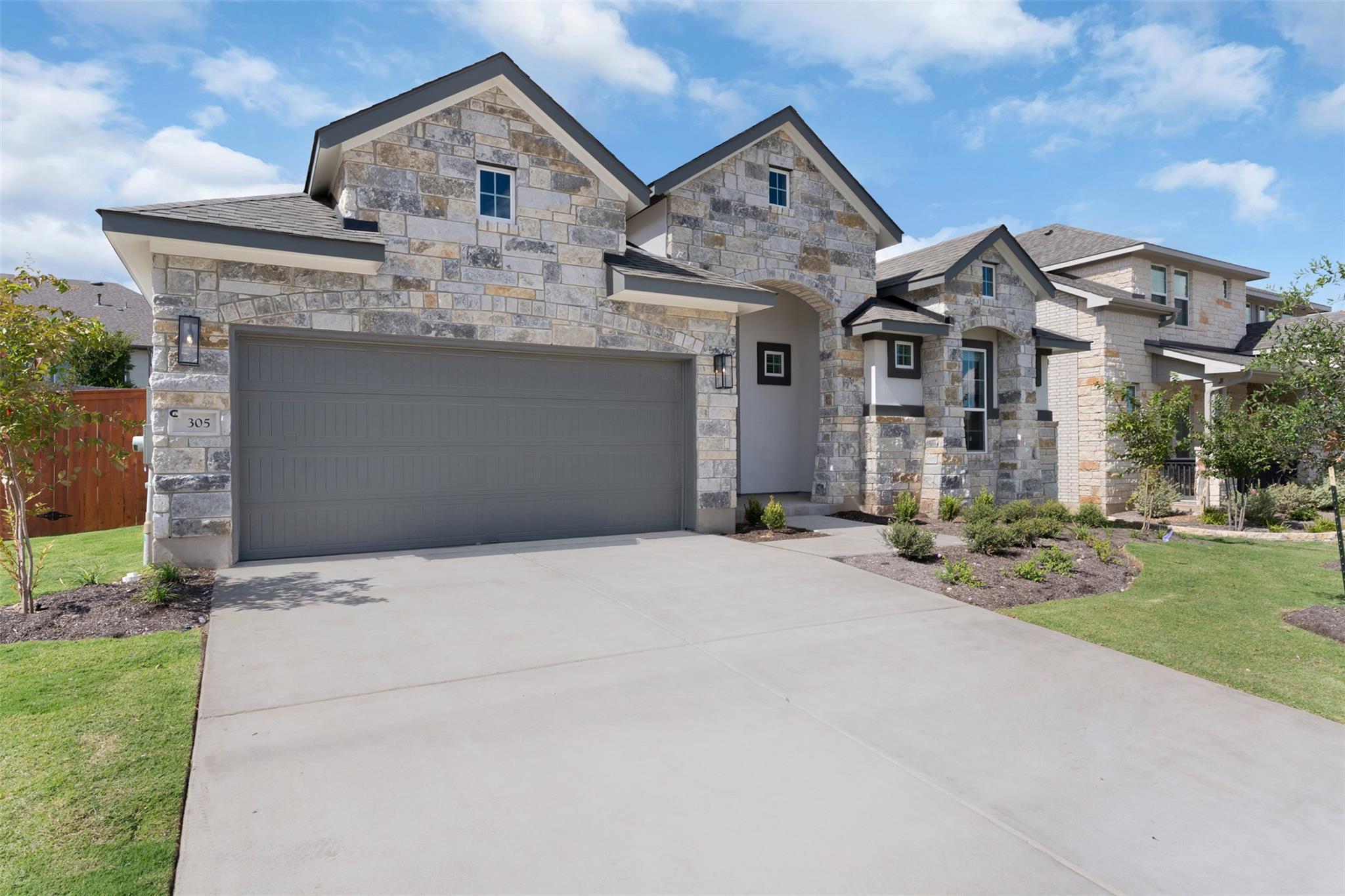 305 Oak Blossom Rd, Liberty Hill, TX 78642