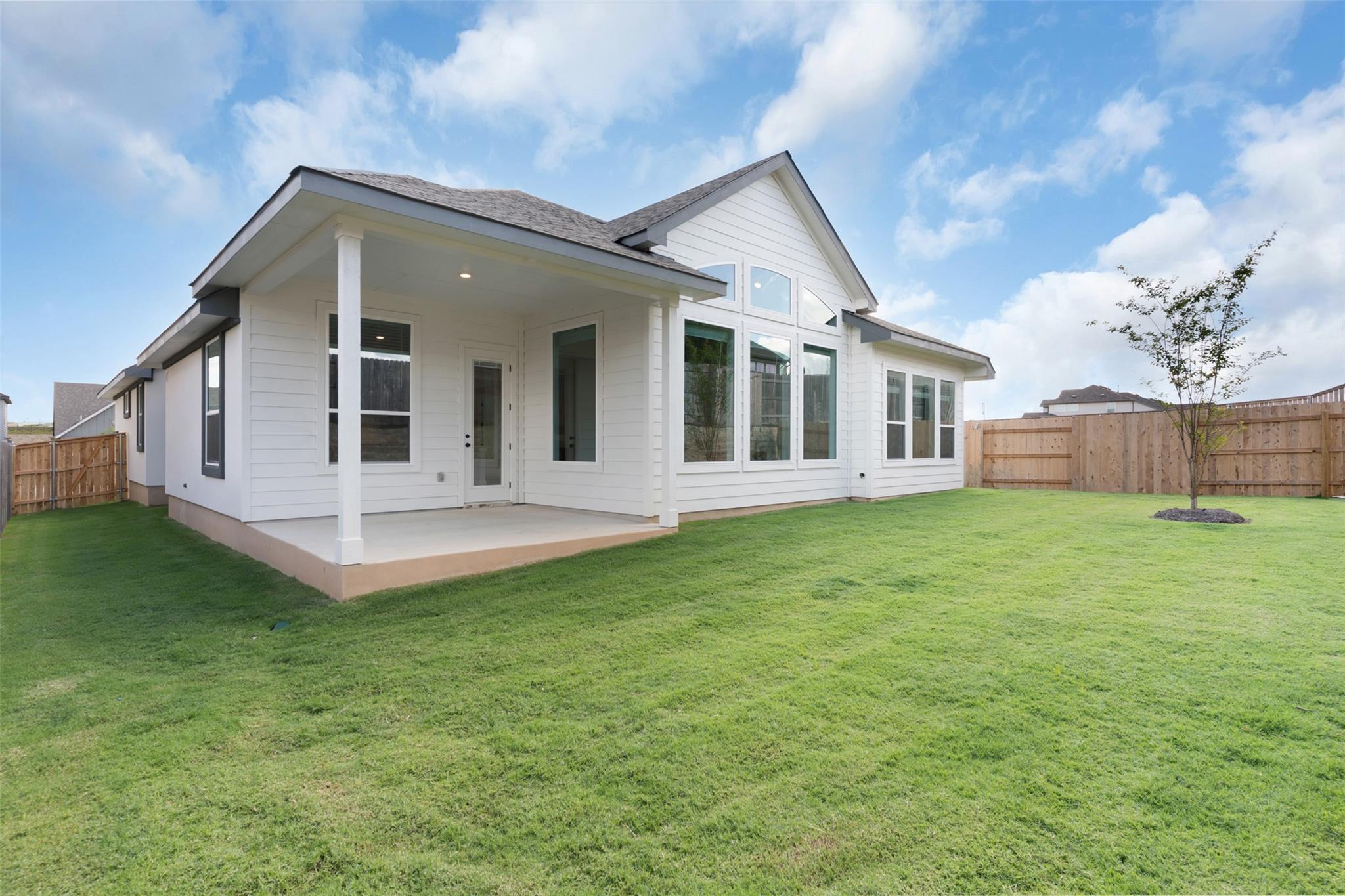 305 Oak Blossom Rd, Liberty Hill, TX 78642