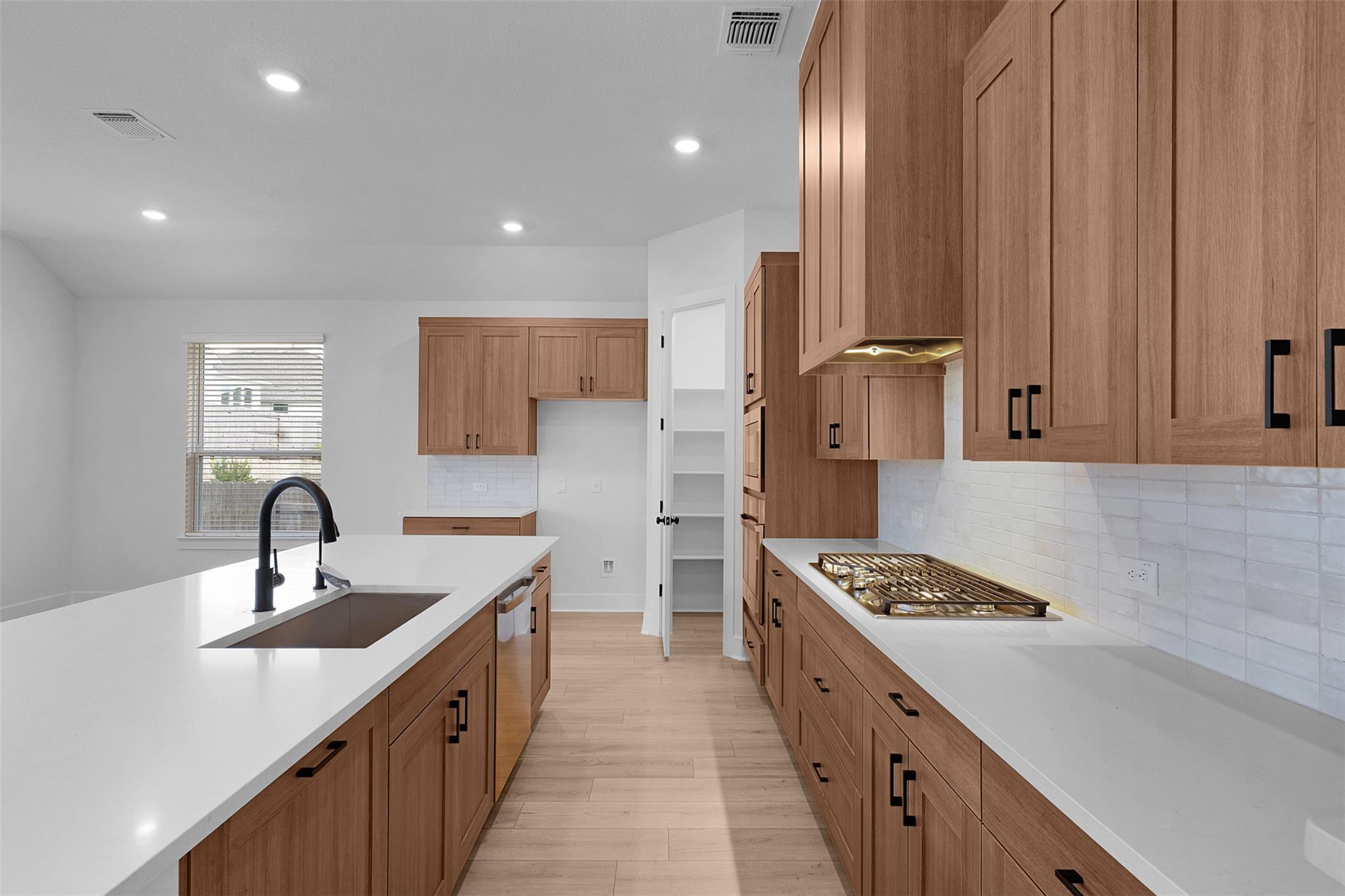 305 Oak Blossom Rd, Liberty Hill, TX 78642