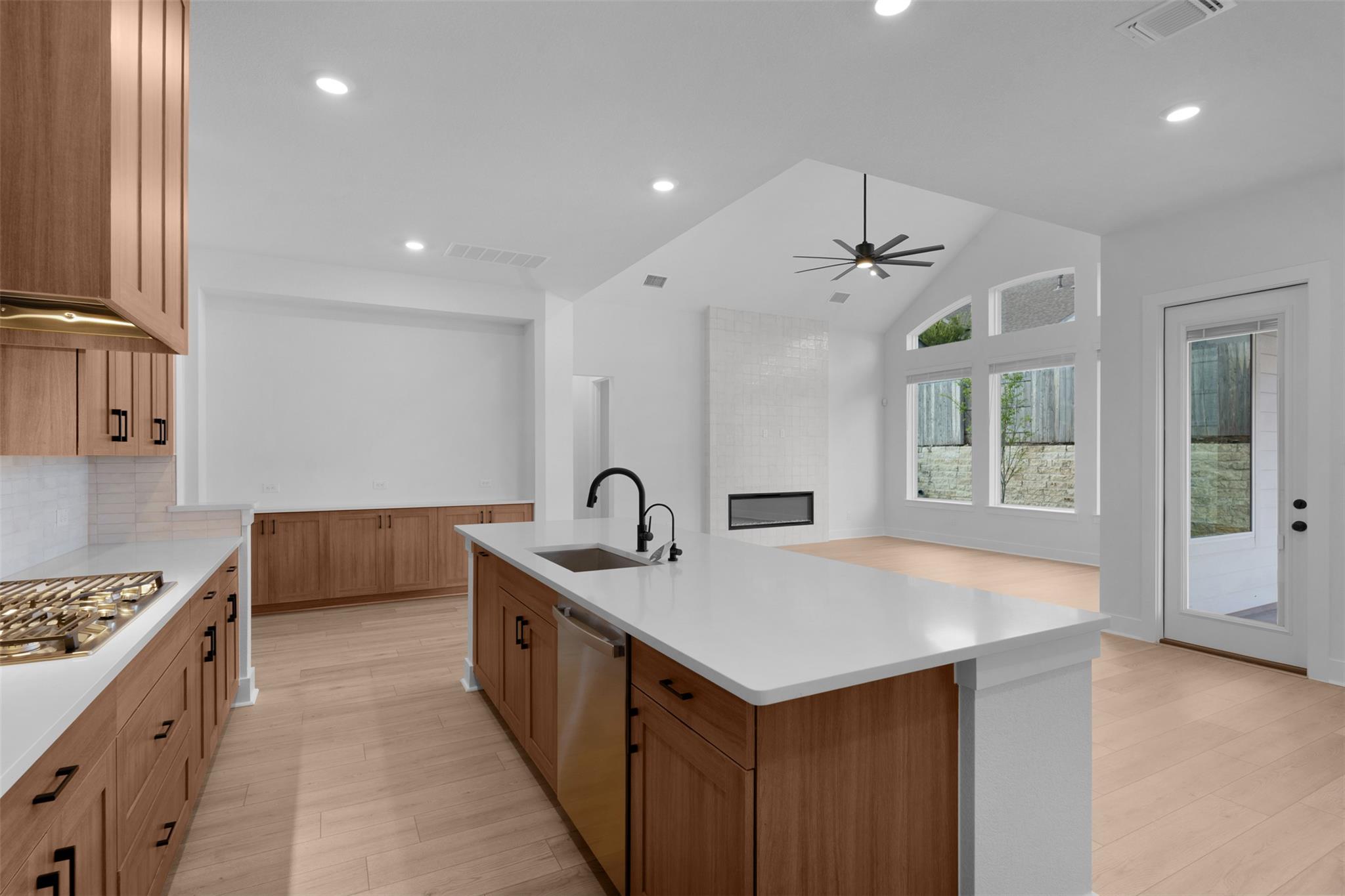 305 Oak Blossom Rd, Liberty Hill, TX 78642