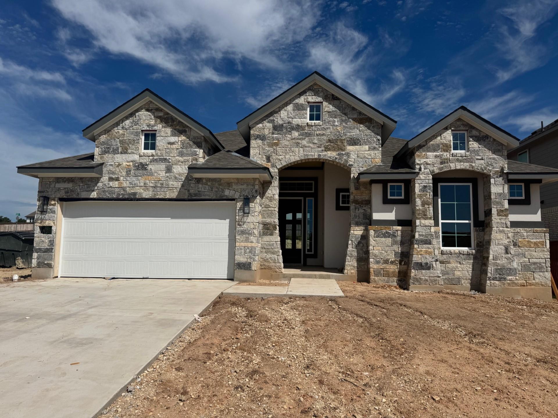 305 Oak Blossom Rd, Liberty Hill, TX 78642