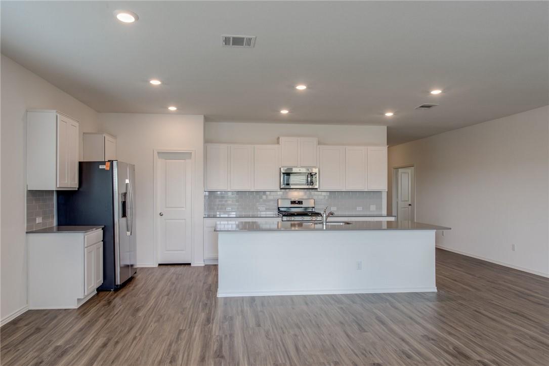 737 Mallow Rd, Leander, TX 78641