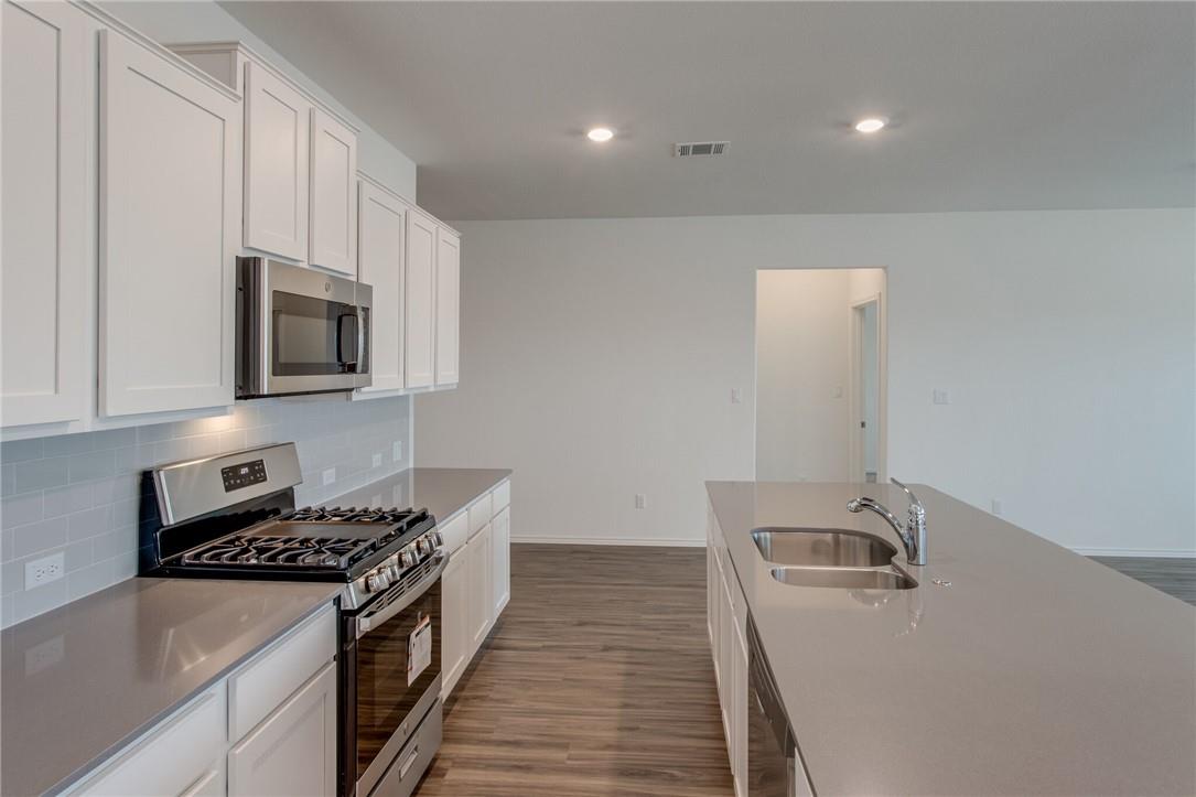 737 Mallow Rd, Leander, TX 78641