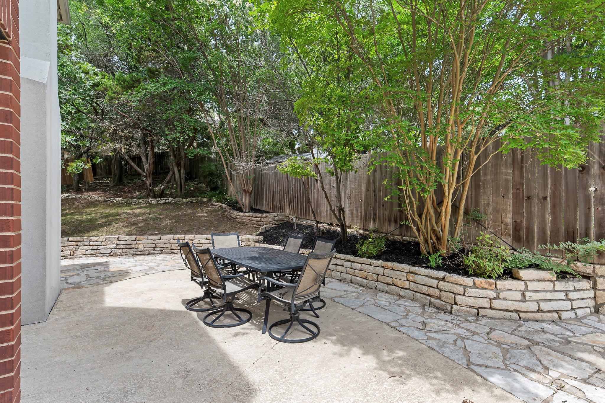 9002 Scotsman Dr, Austin, TX 78750
