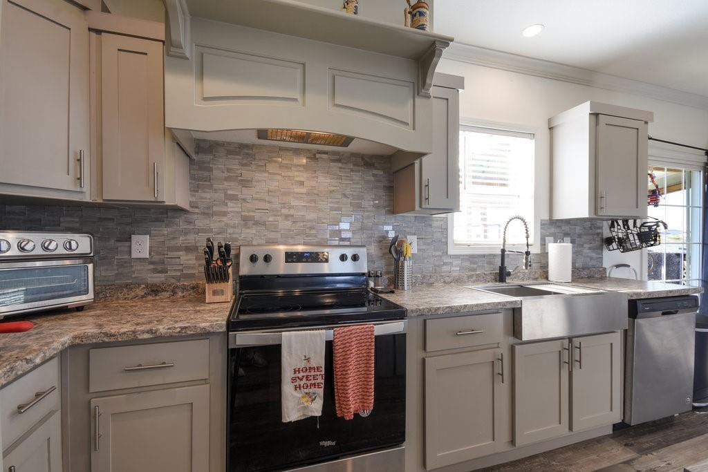 108 Daniel Dr, Bertram, TX 78605