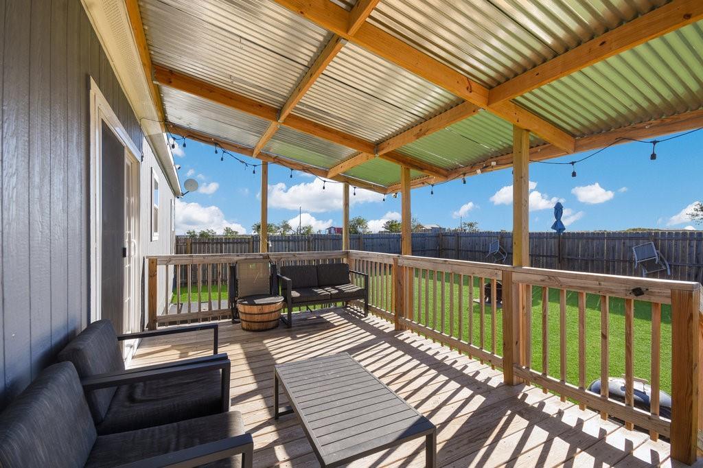 108 Daniel Dr, Bertram, TX 78605