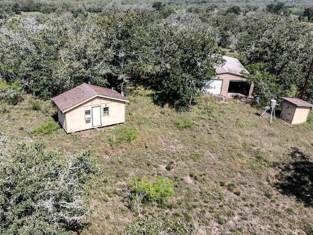 502 Robertson Rd, Smiley, TX 78159