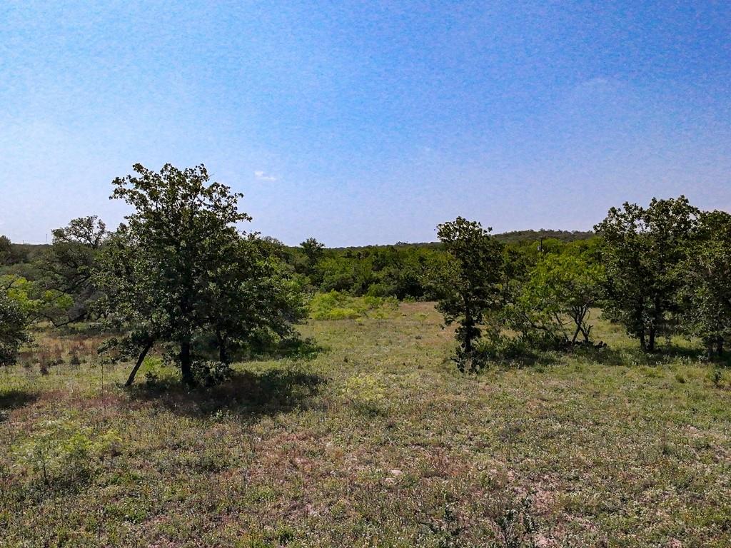 502 Robertson Rd, Smiley, TX 78159
