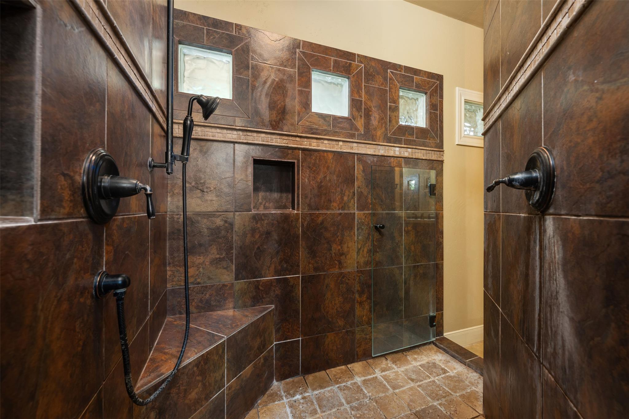 523 County Road 136A, Kingsland, TX 78639