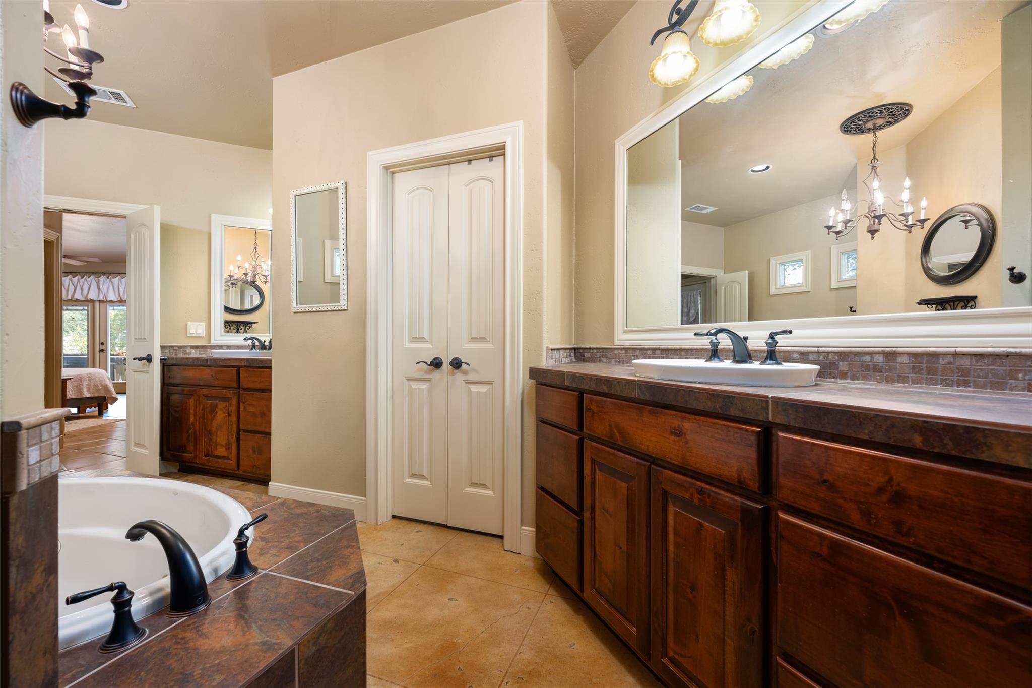 523 County Road 136A, Kingsland, TX 78639