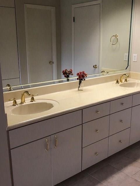 40 N Interstate 35 # 2A2, Austin, TX 78701