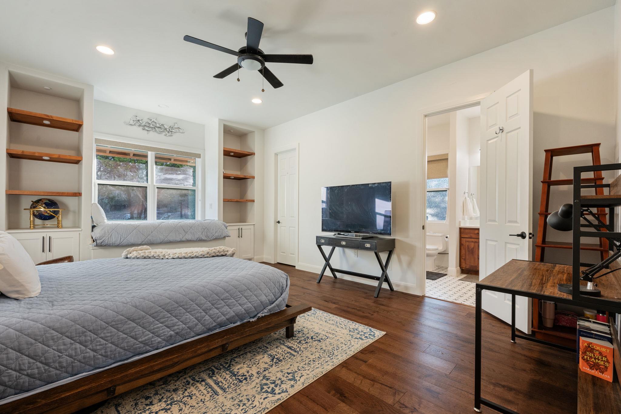 124 Hoskins Trl, Boerne, TX 78006