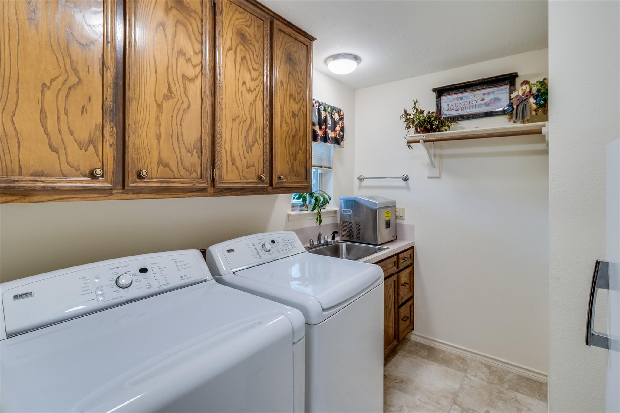 2607 Crider Rd, Marble Falls, TX 78654