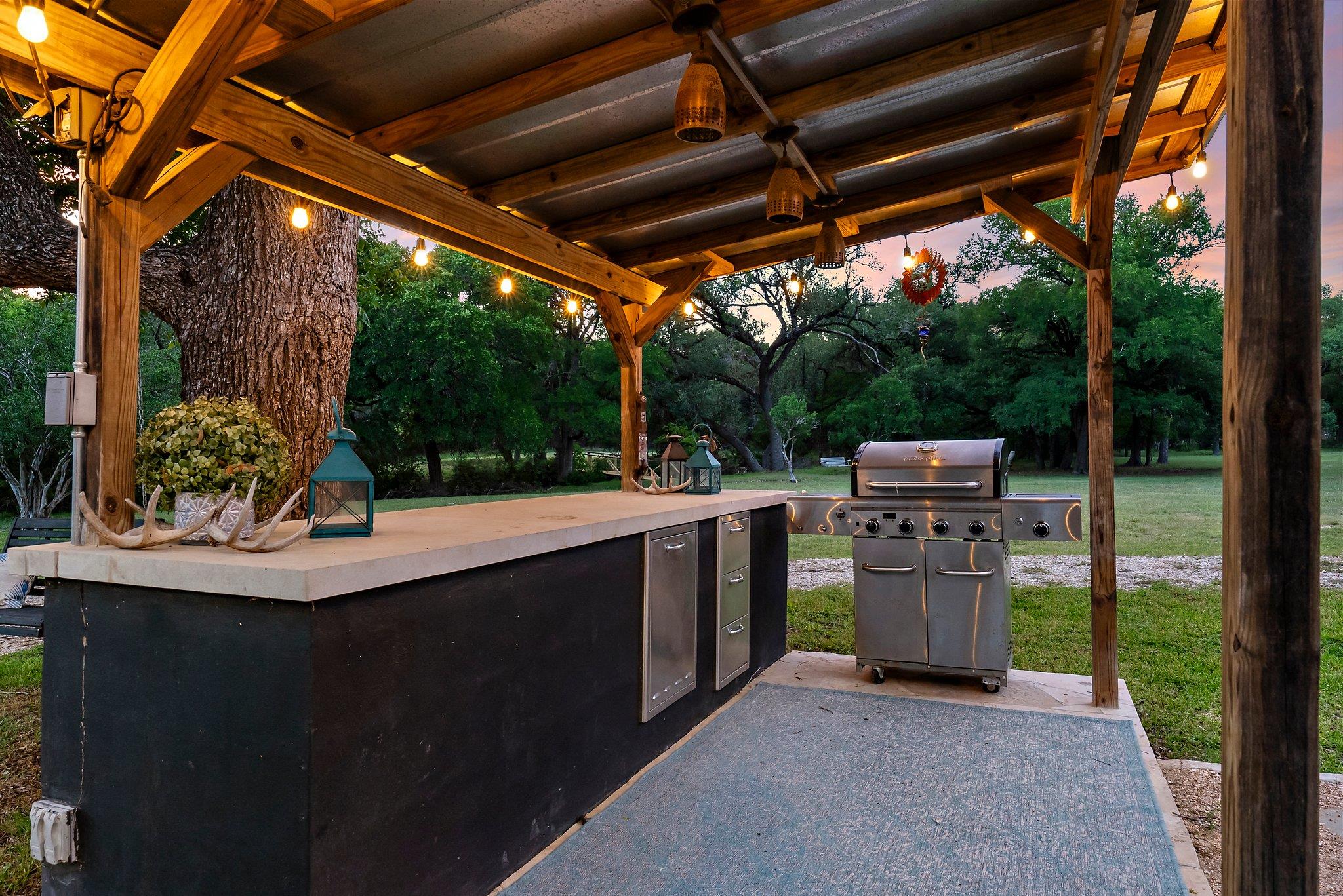 2800 River Rd, Wimberley, TX 78676