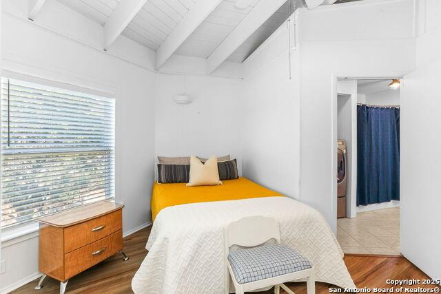 1433 Riviera Dr, Canyon Lake, TX 78133