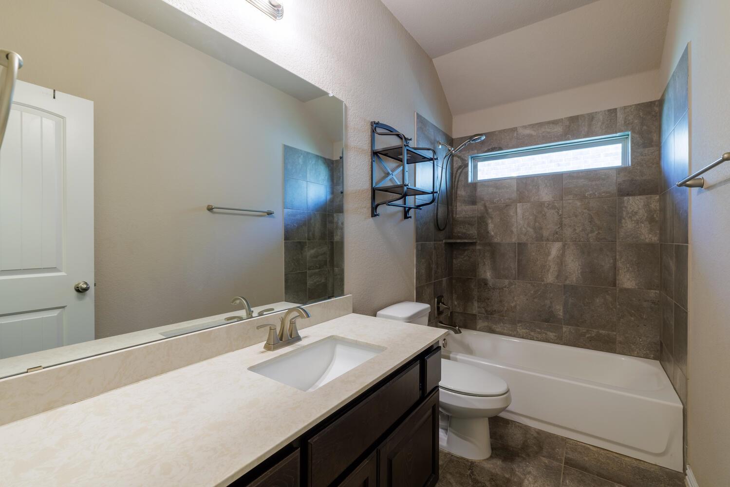 304 Leon Loop, Liberty Hill, TX 78642