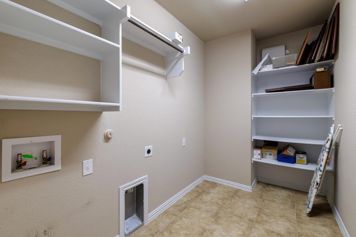 304 Leon Loop, Liberty Hill, TX 78642