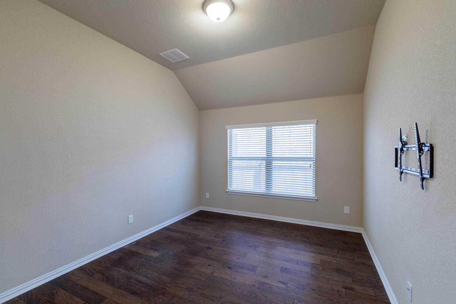 304 Leon Loop, Liberty Hill, TX 78642