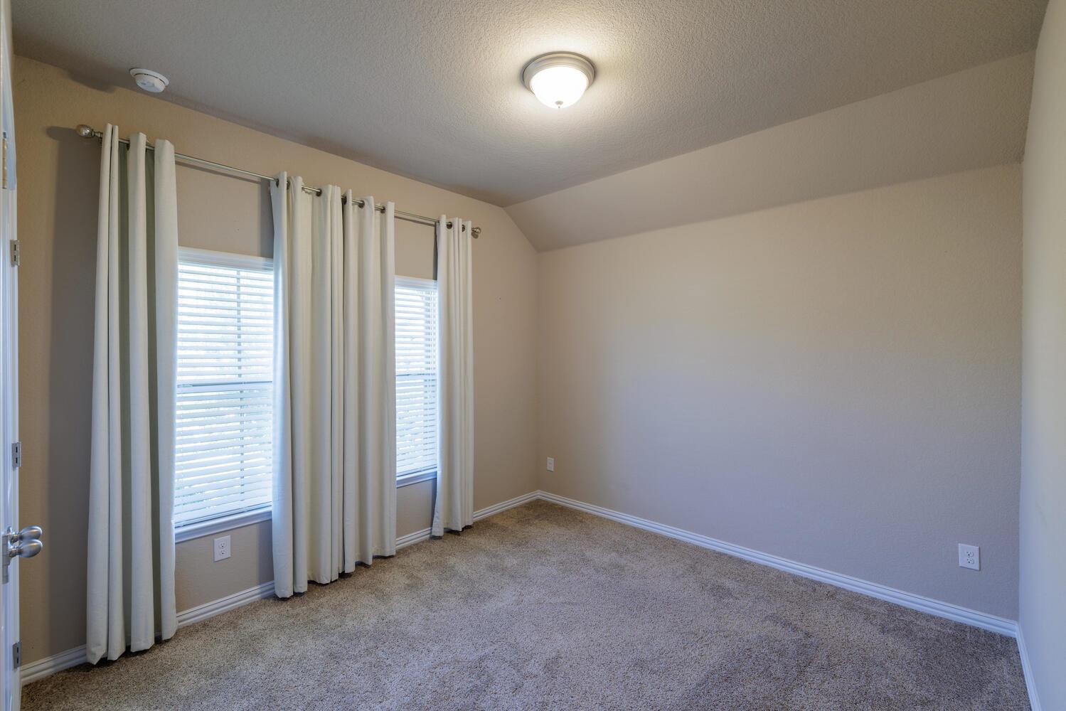 304 Leon Loop, Liberty Hill, TX 78642