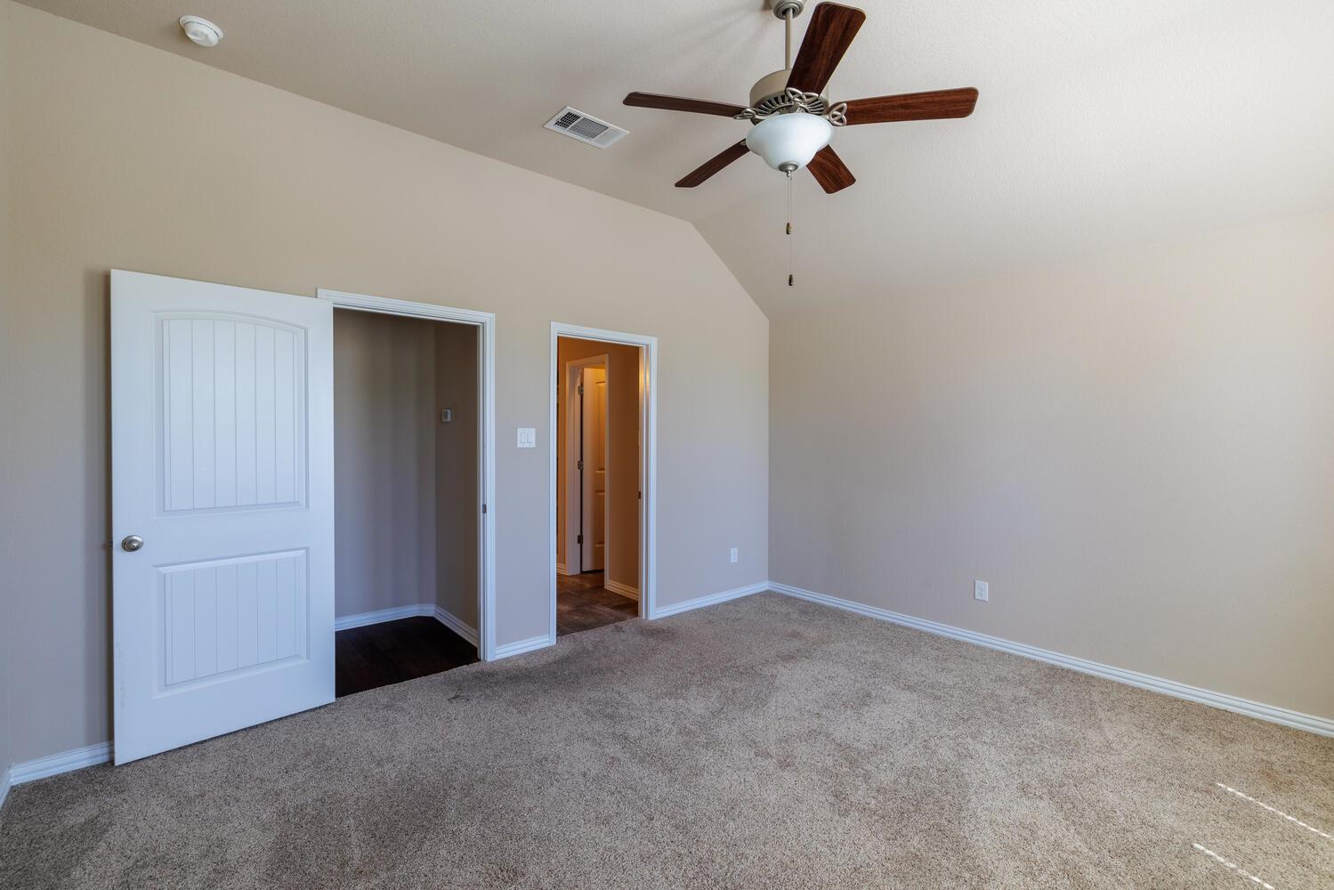 304 Leon Loop, Liberty Hill, TX 78642