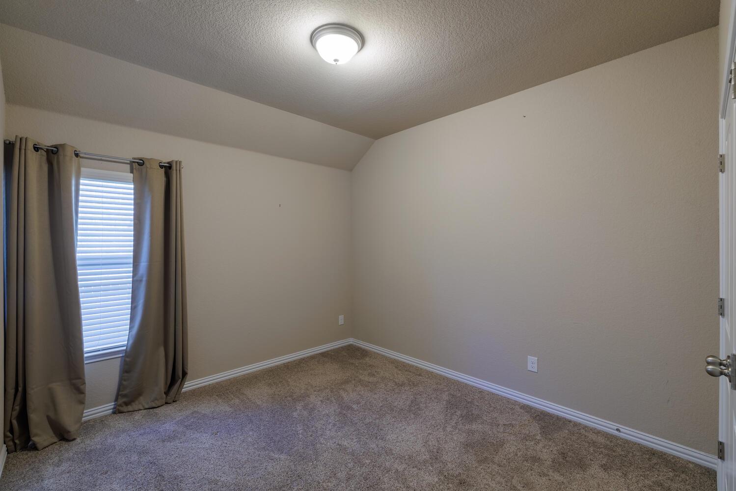 304 Leon Loop, Liberty Hill, TX 78642