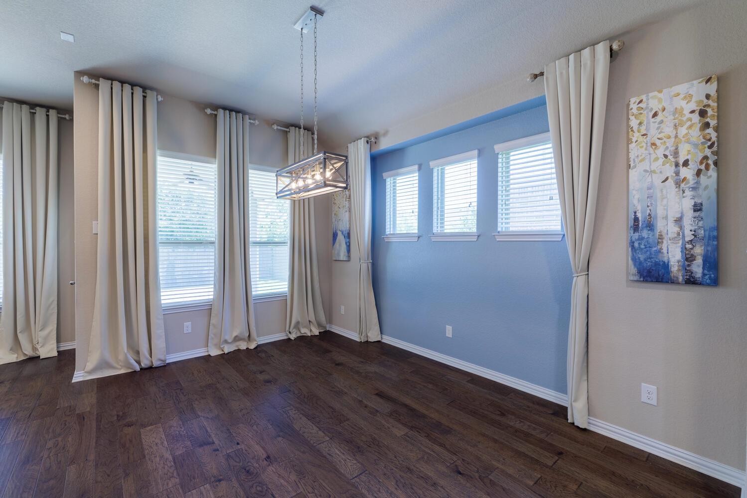 304 Leon Loop, Liberty Hill, TX 78642