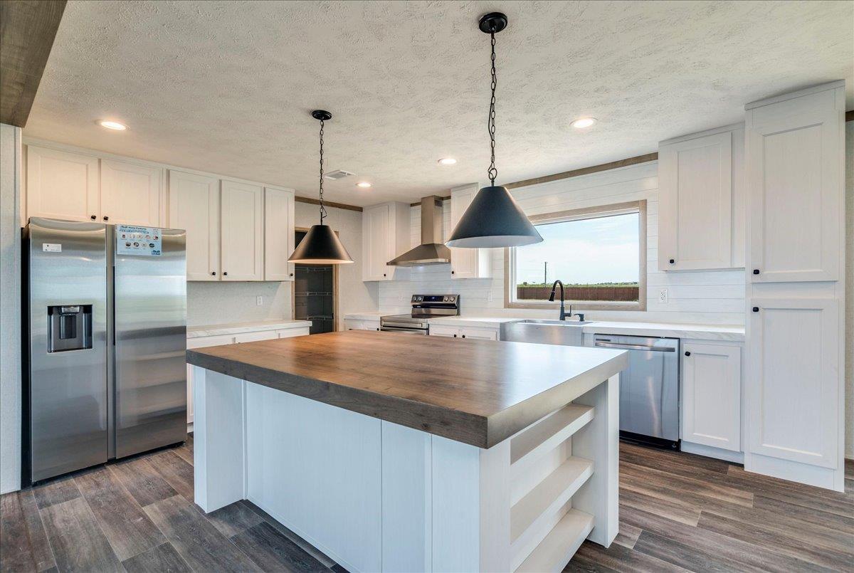 4912 Bronco Dr, San Marcos, TX 78666