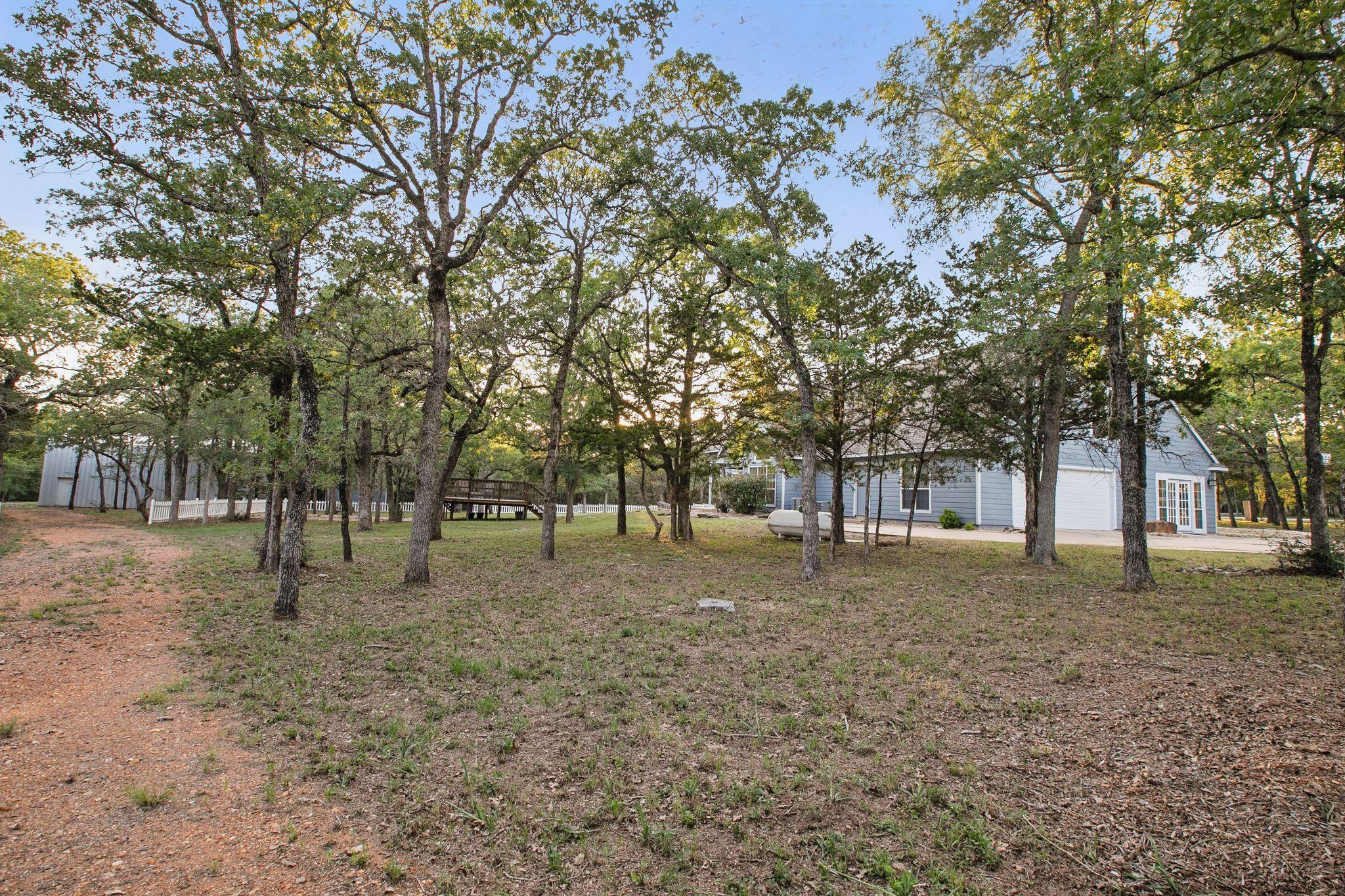 106 Woodcutter Ct, Bastrop, TX 78602
