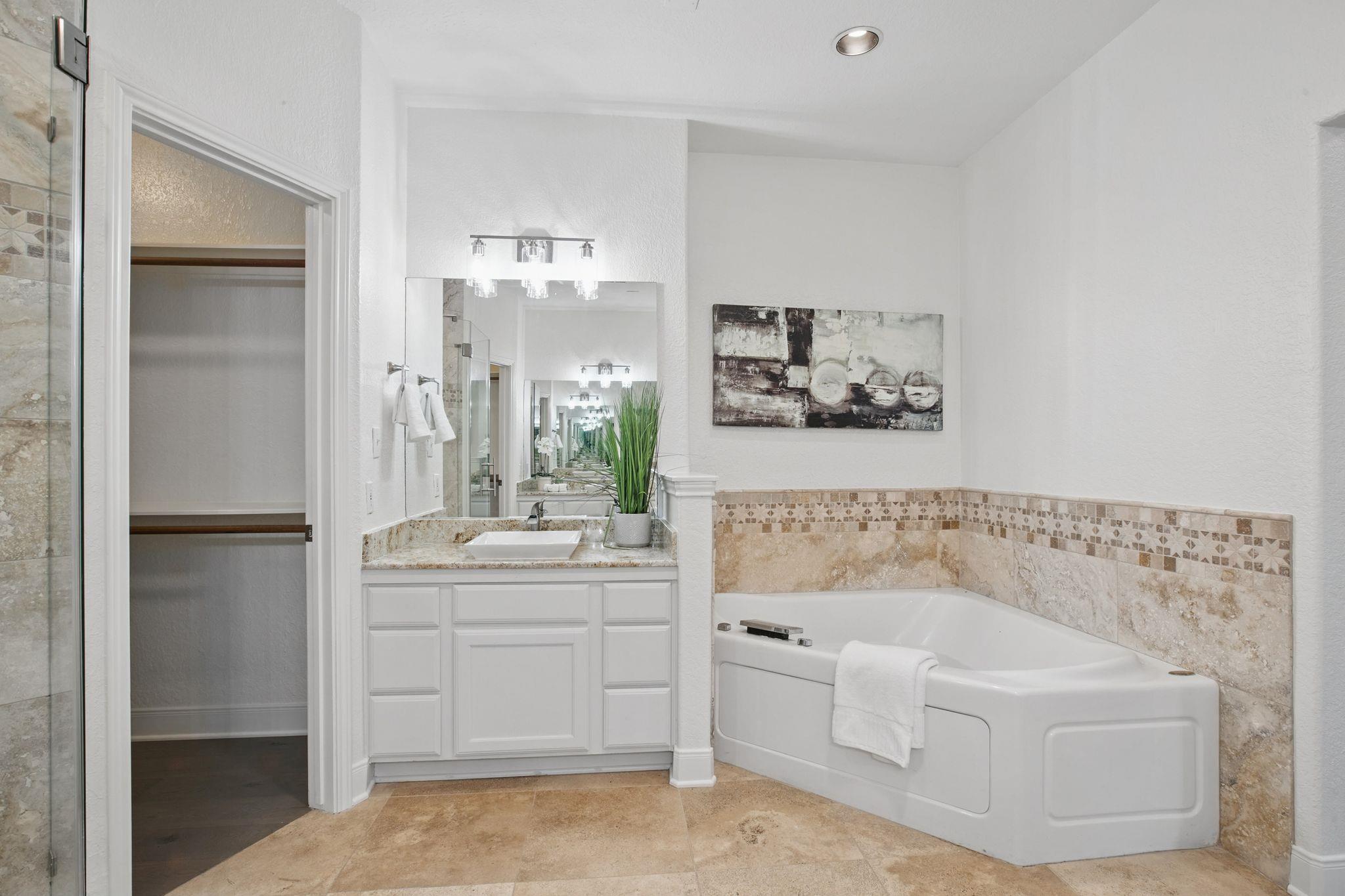 106 Woodcutter Ct, Bastrop, TX 78602