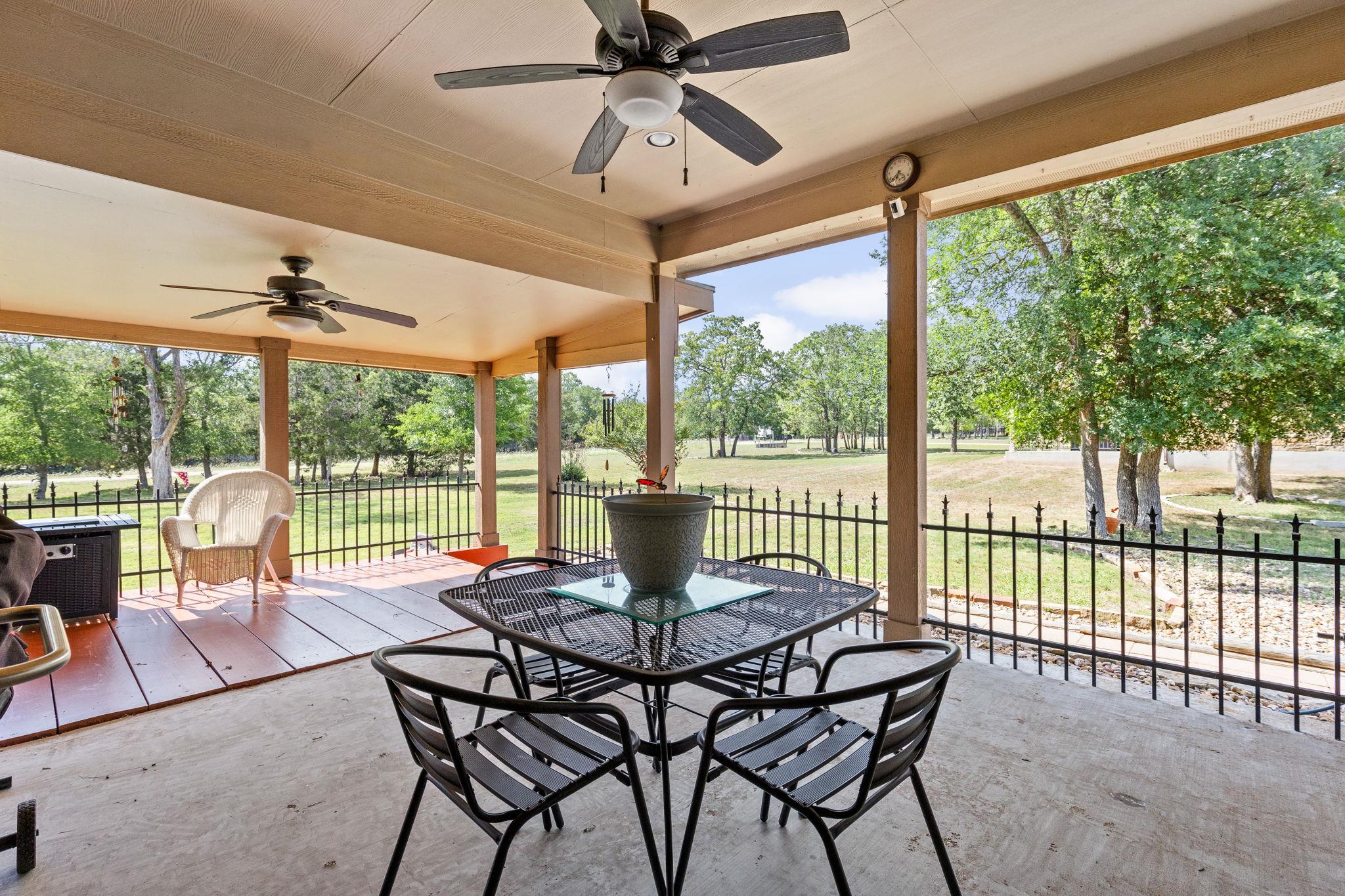 142 Abamillo Dr, Bastrop, TX 78602