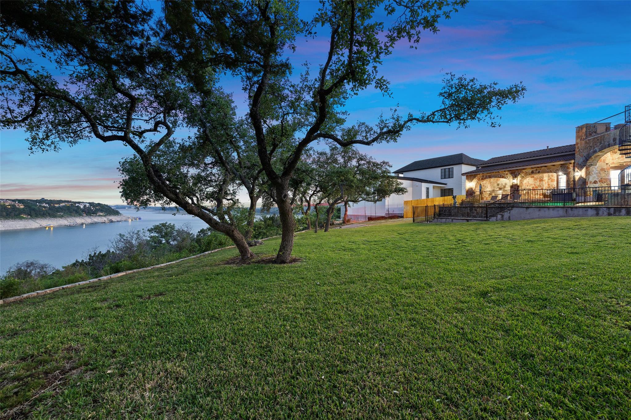 17743 Reed Parks Rd W, Jonestown, TX 78645