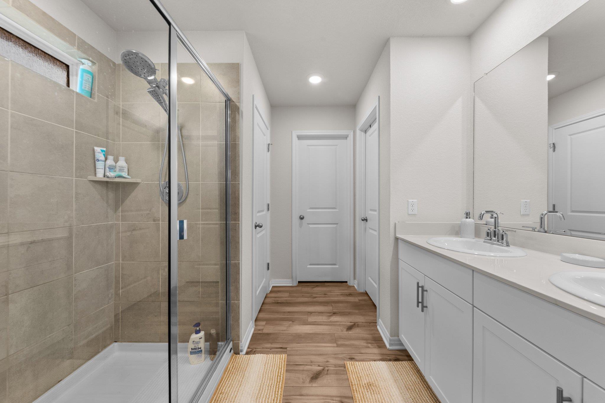 525 Longmount Cv, Liberty Hill, TX 78642