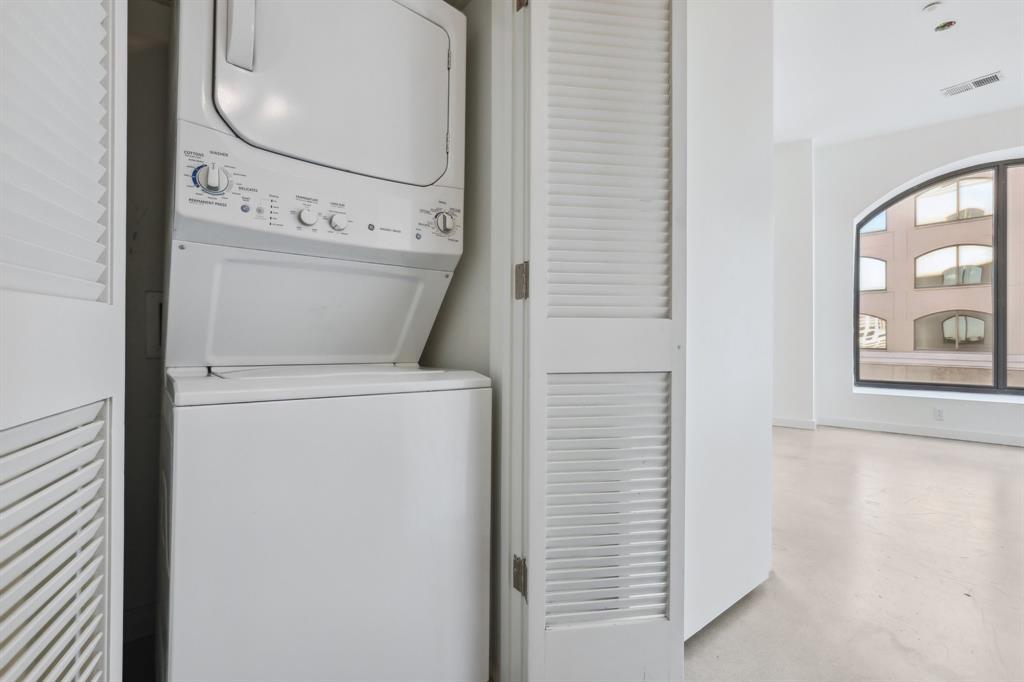 507 Sabine St # 810, Austin, TX 78701