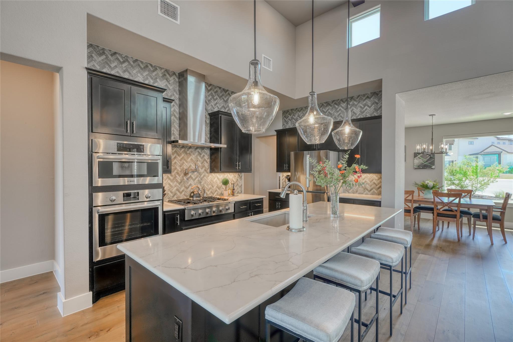 111 Medici Cv, Horseshoe Bay, TX 78657