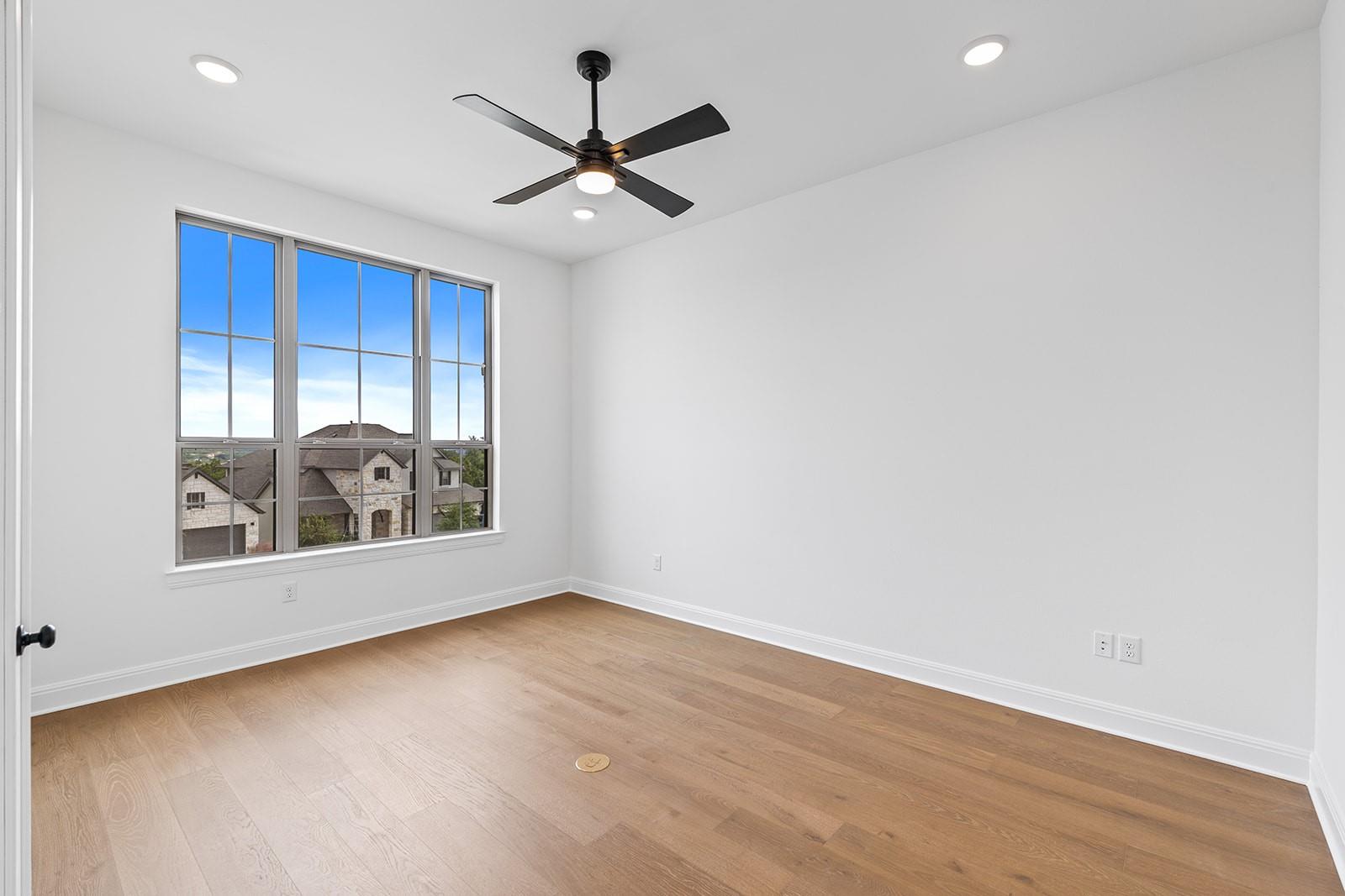 6716 Liberty Grotto Ct, Lago Vista, TX 78645