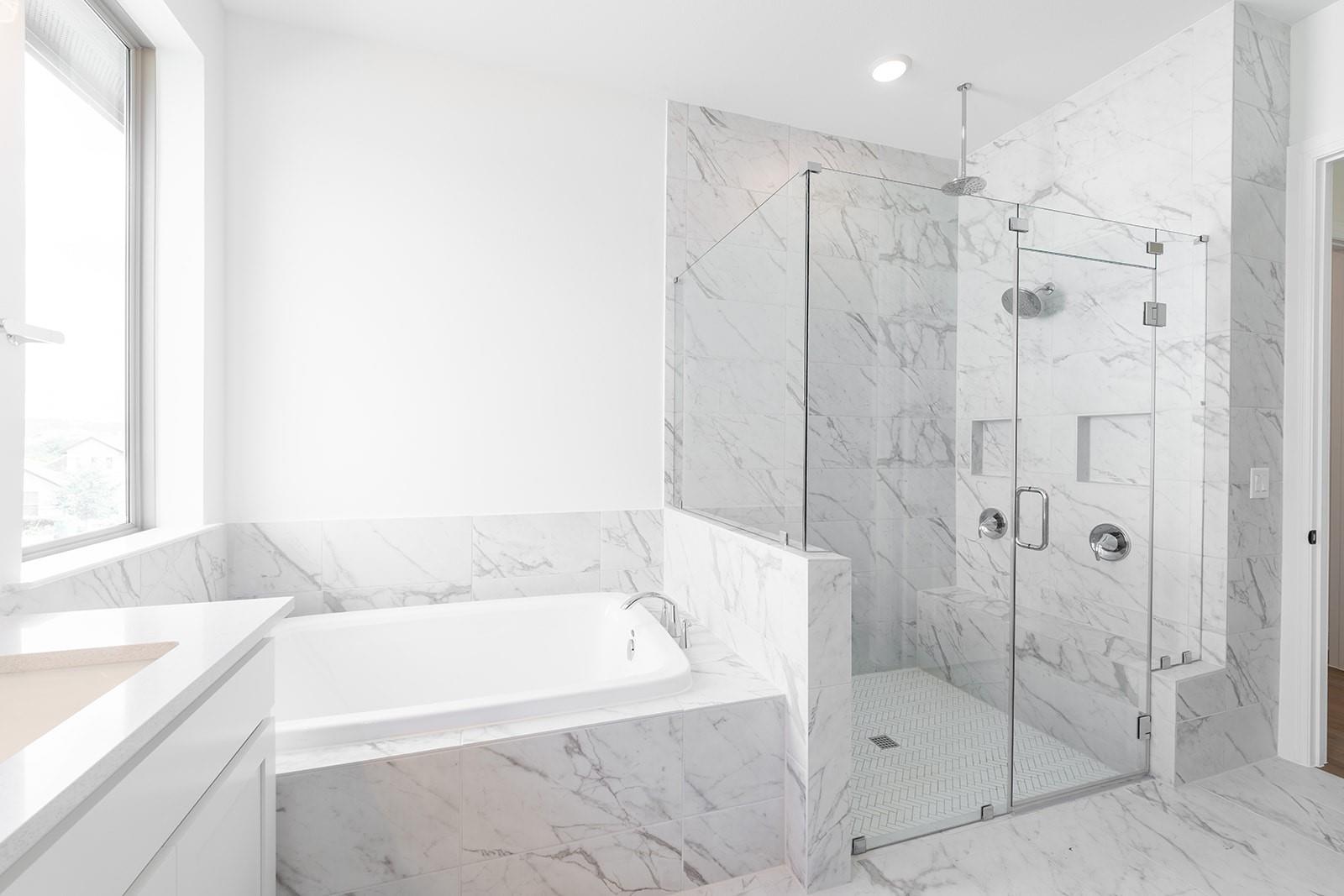 6716 Liberty Grotto Ct, Lago Vista, TX 78645