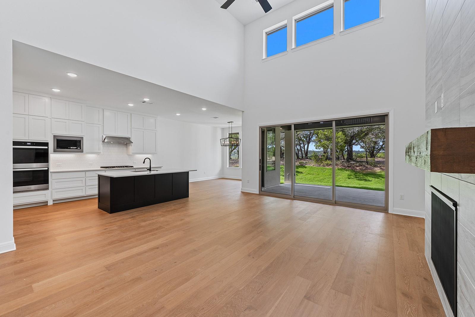 6716 Liberty Grotto Ct, Lago Vista, TX 78645