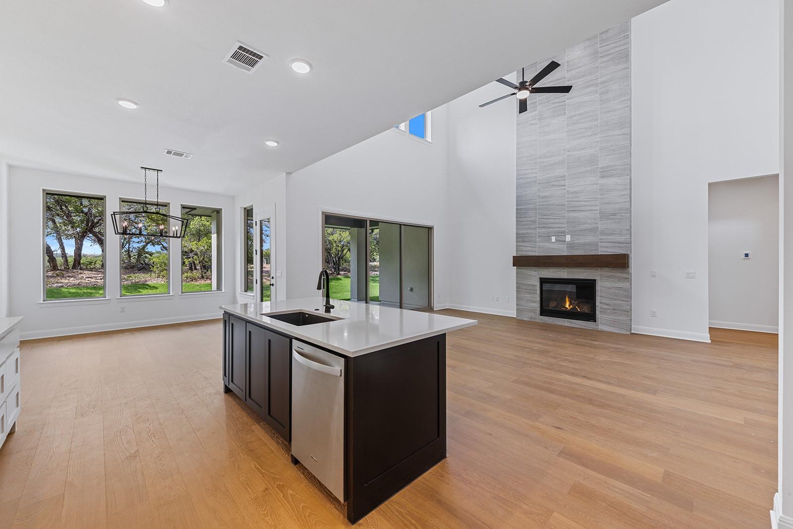 6716 Liberty Grotto Ct, Lago Vista, TX 78645