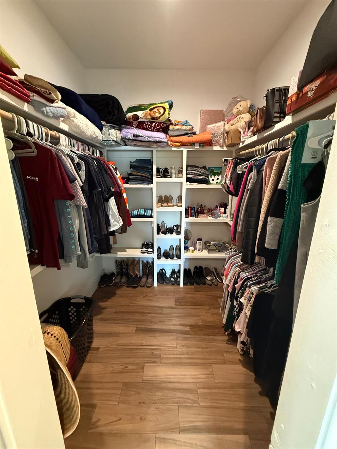 497 Brown Rd, McDade, TX 78650