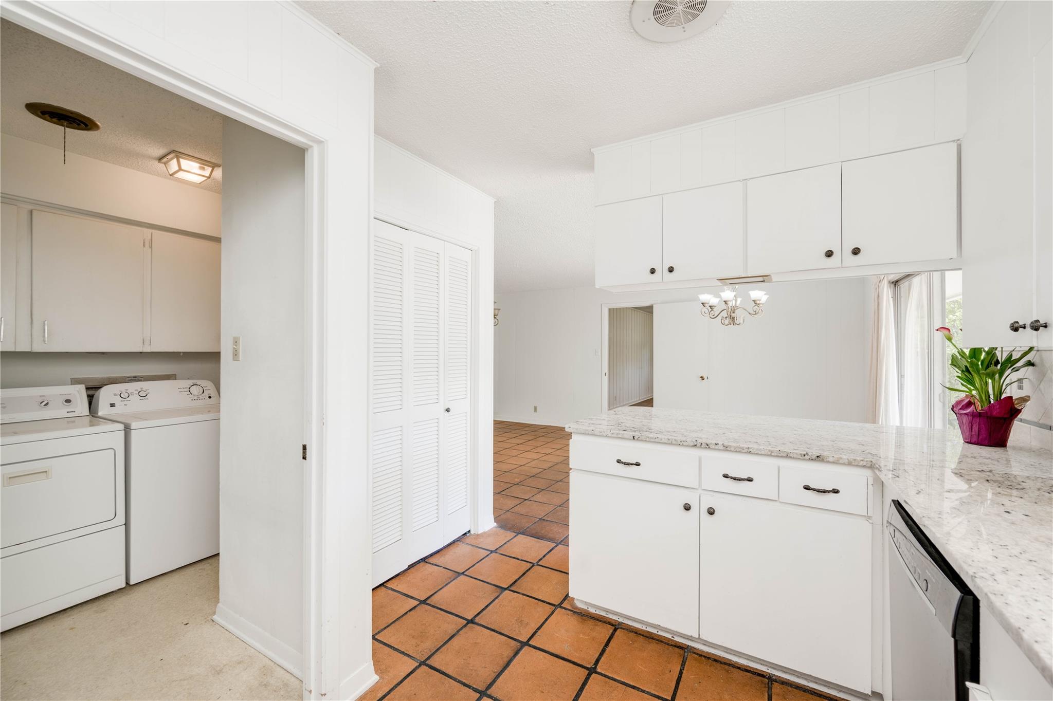 405 Westbrook Dr, Austin, TX 78746