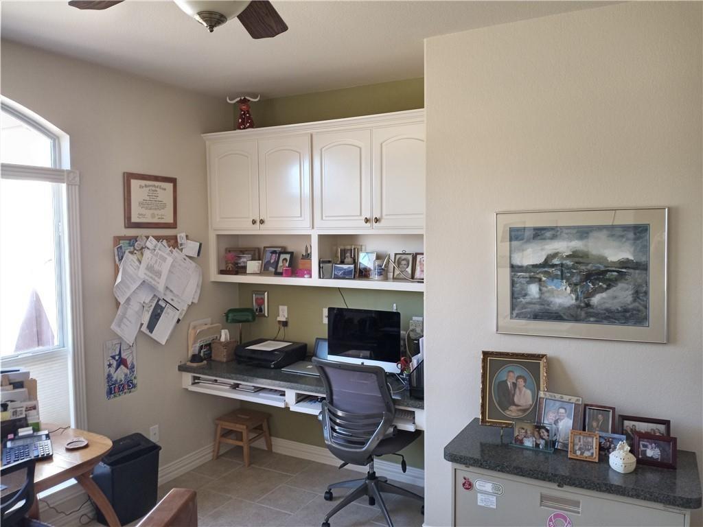 105 Terlingua Trl, Georgetown, TX 78628