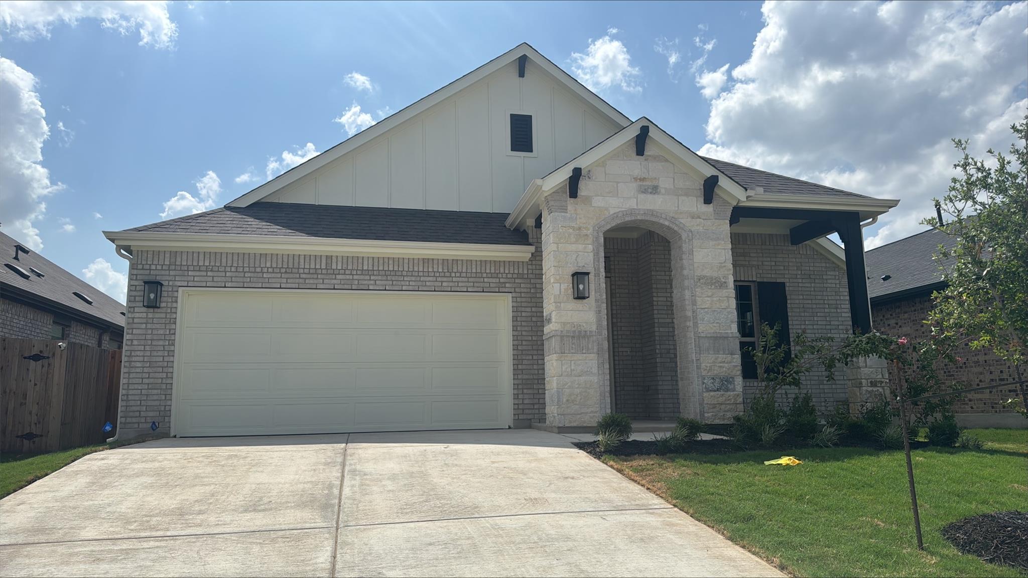 510 Durian Loop, Buda, TX 78610